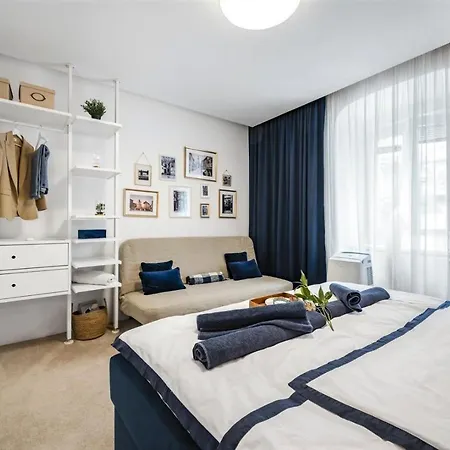 New Design & High Standard From 16th Century In Old Town-free Parking