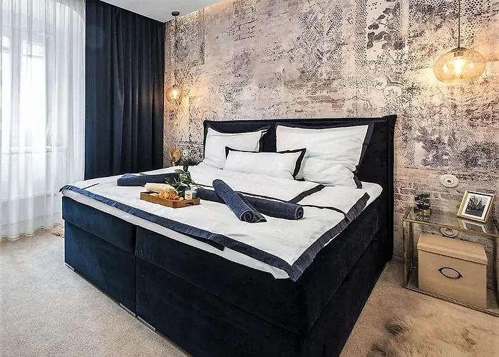 New Design & High Standard From 16th Century In Old Town-free Parking Bratislava