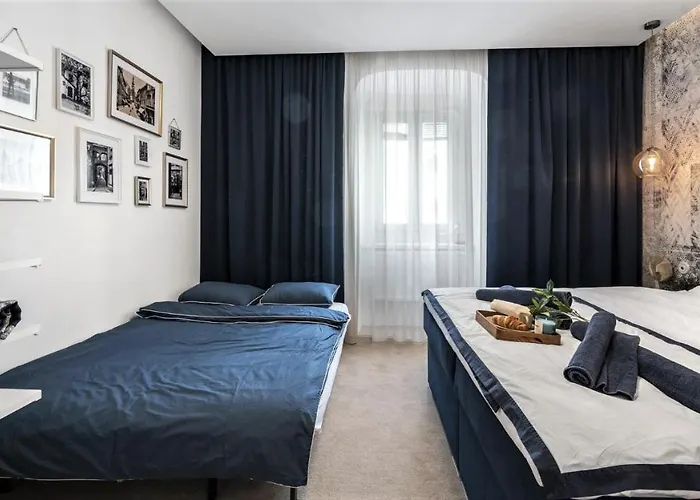 New Design & High Standard From 16th Century In Old Town-free Parking *