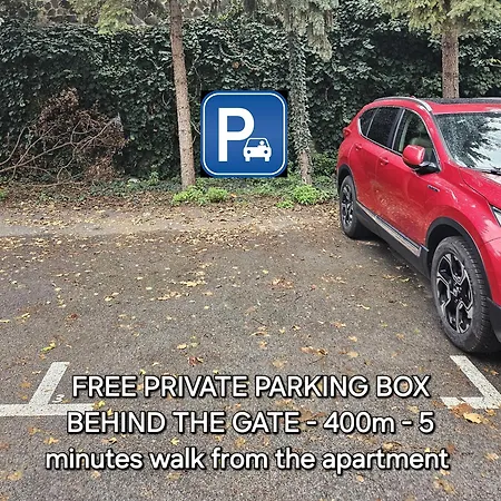 New Design & High Standard From 16th Century In Old Town-free Parking Apartmán Bratislava