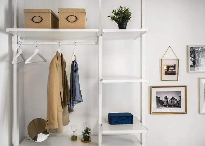 New Design & High Standard From 16th Century In Old Town-free Parking Apartmán Bratislava