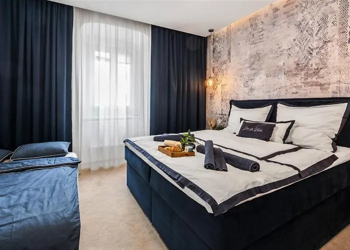 New Design & High Standard From 16th Century In Old Town-free Parking Apartmán Bratislava